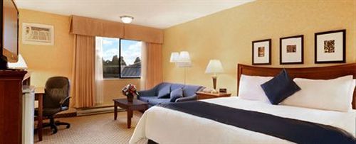 Western Country Meadows Hotel